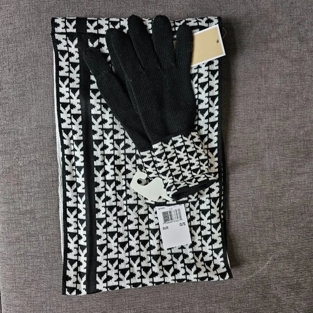 Michael Kors 2 pc Black & White MK Logo monogram Knit Cuffed Gloves & Scarf set